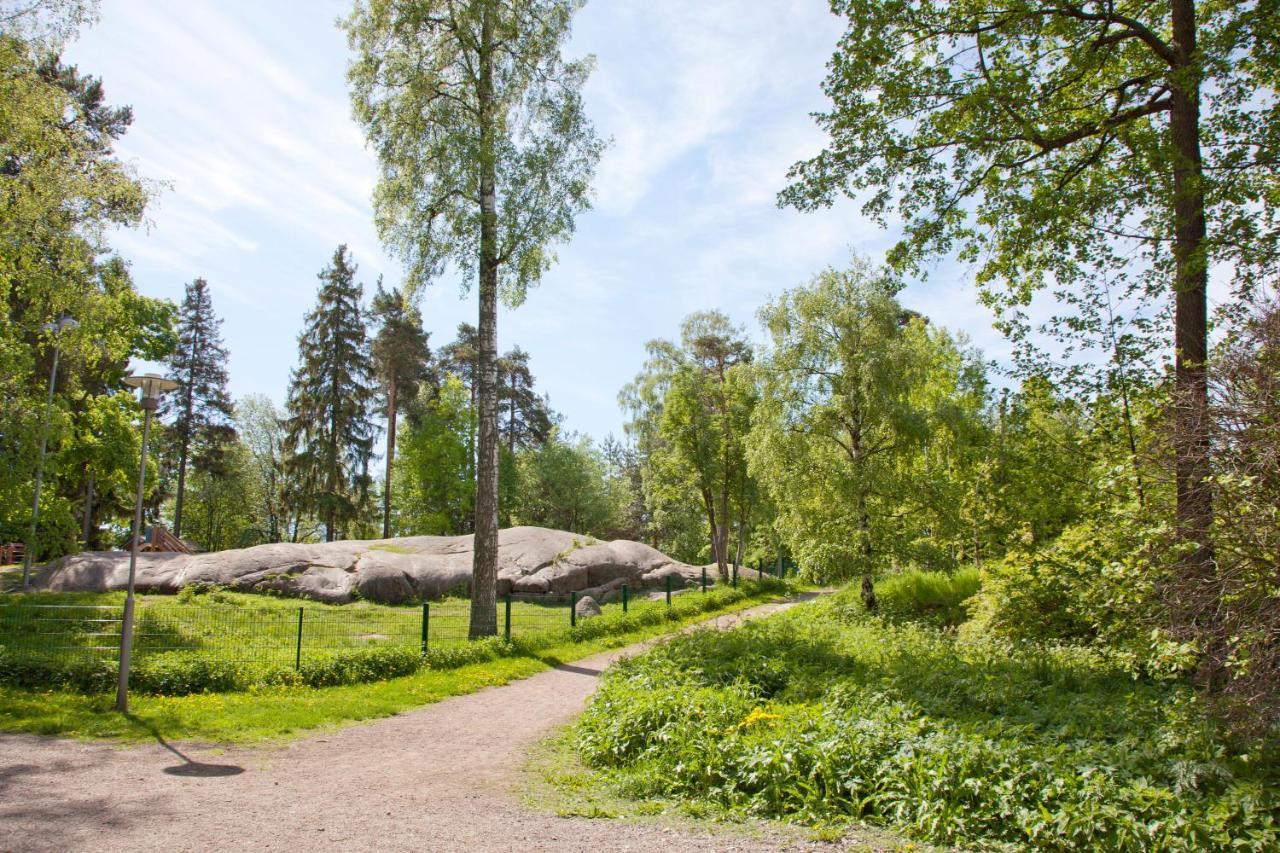 Eskolampi Lägenhet Helsingfors Rum bild